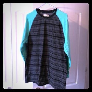 Men’s long sleeve tee